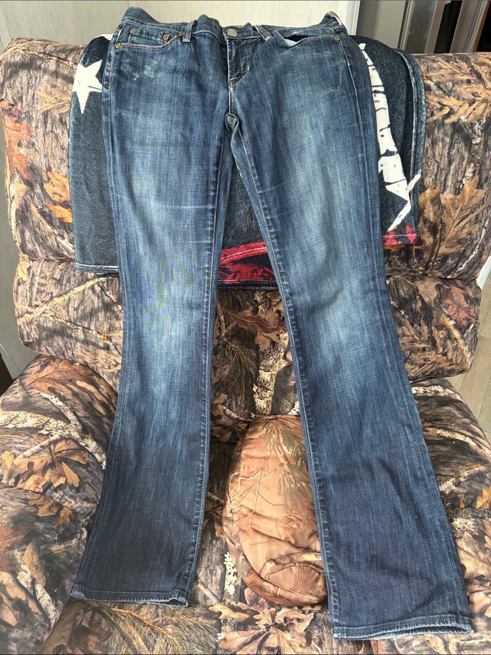 Citizens Of Humanity Women's Flared Jeans in Dark Blue Wash